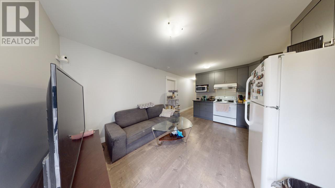 Listing Picture 36 of 39 : 3317 E 3RD AVENUE, Vancouver / 溫哥華 - 魯藝地產 Yvonne Lu Group - MLS Medallion Club Member