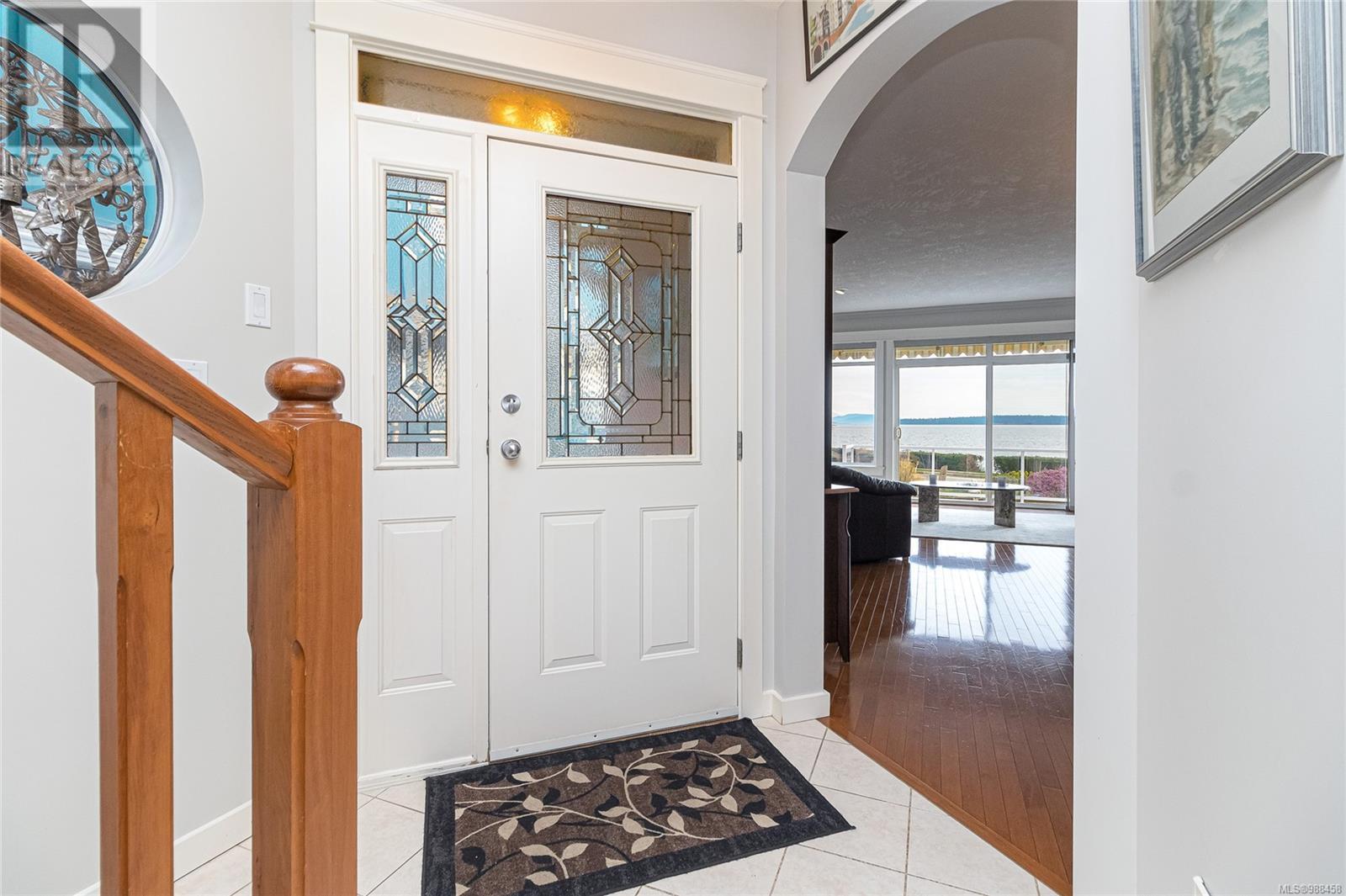 Property at 9460 Lochside Dr image 4