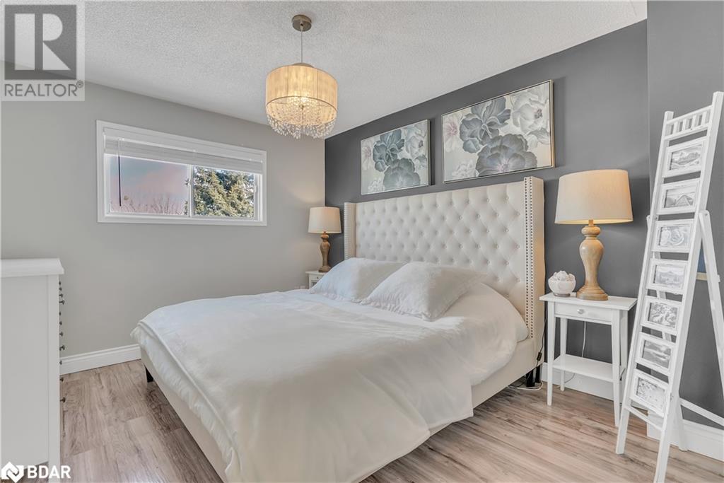 24 Ward Drive, Barrie, Ontario  L4N 7N9 - Photo 15 - 40702053