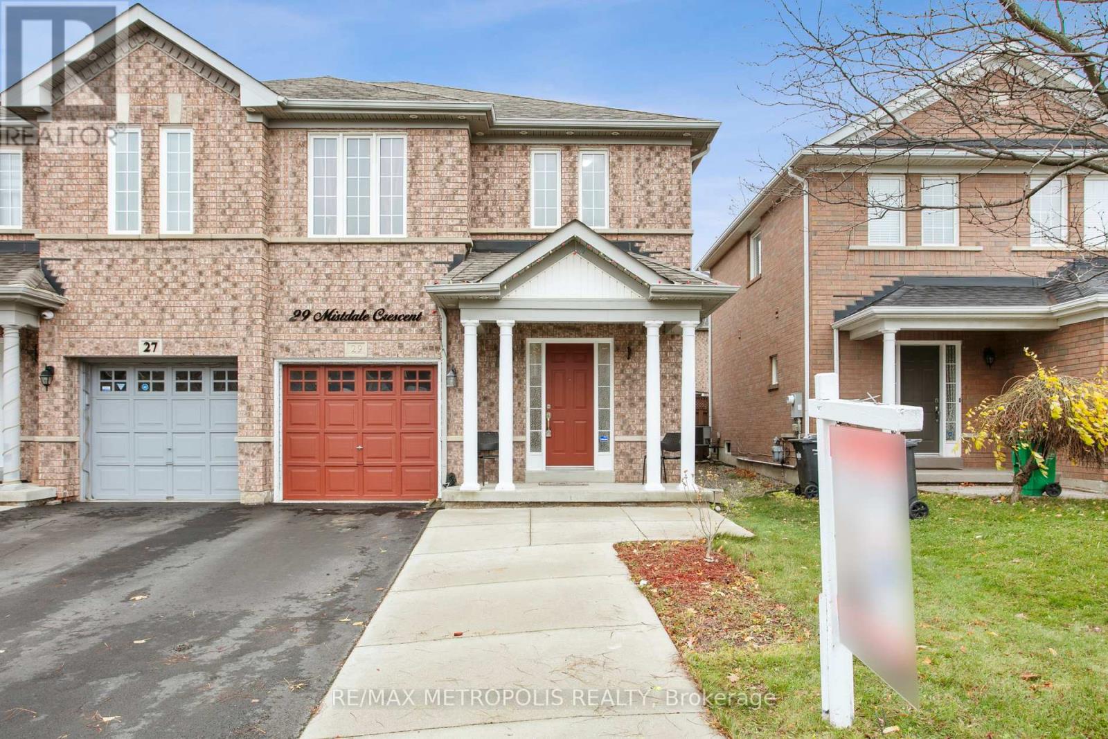 29 MISTDALE CRESCENT, Brampton, Ontario