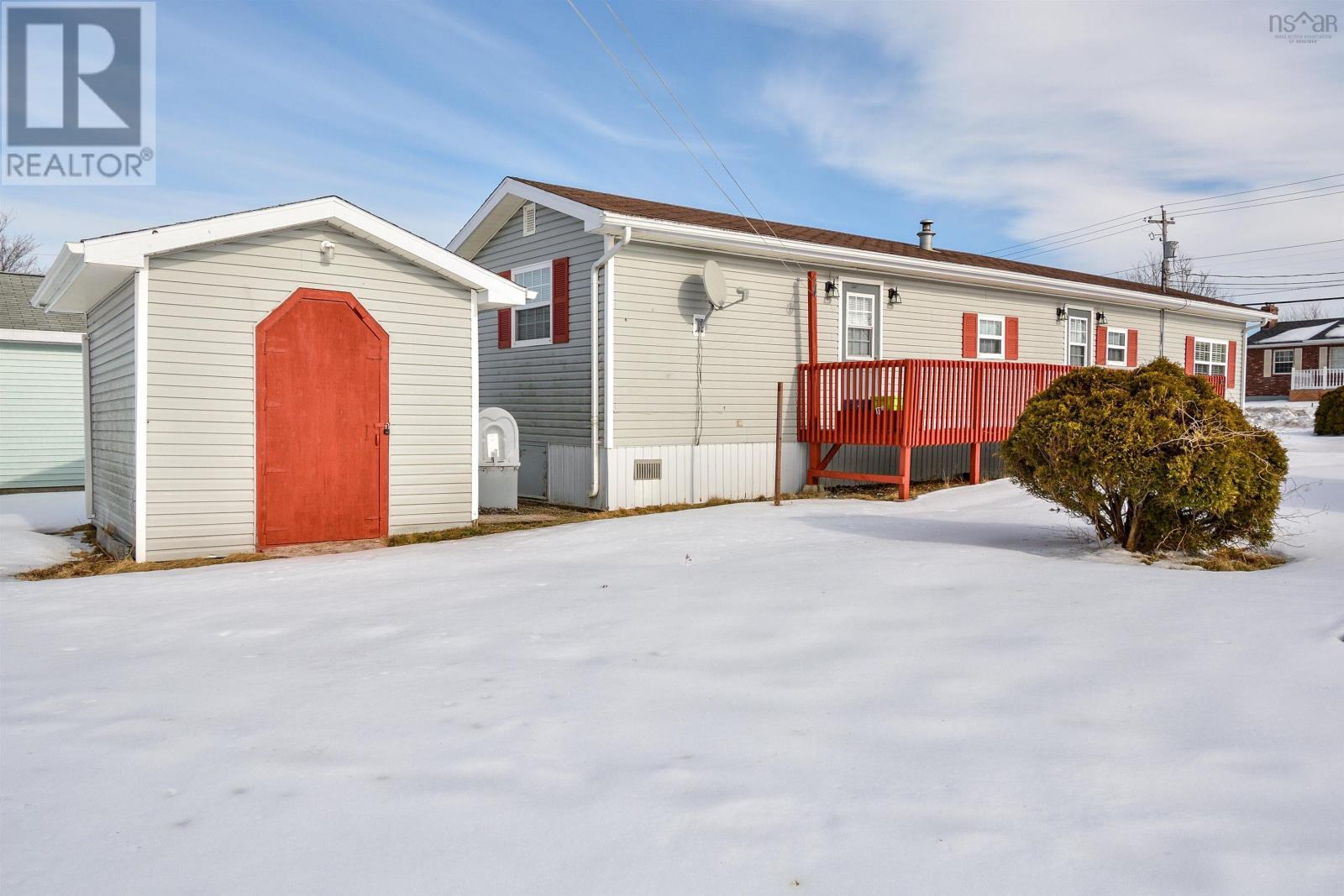 104 Butts Street, Sydney Mines, Nova Scotia  B1V 1N5 - Photo 45 - 202500277