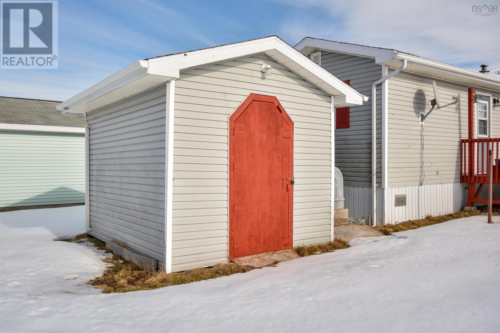 104 Butts Street, Sydney Mines, Nova Scotia  B1V 1N5 - Photo 50 - 202500277