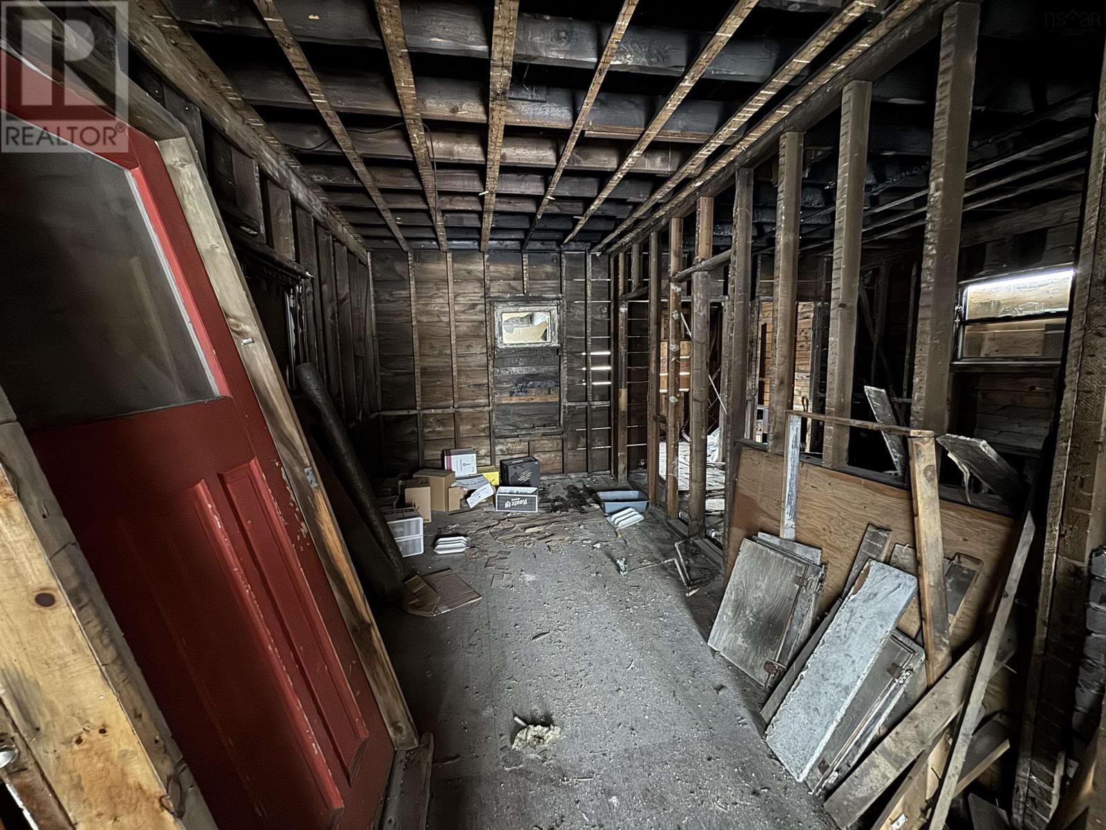 17 Thompson Avenue, North Sydney, Nova Scotia  B2A 1X7 - Photo 3 - 202503765