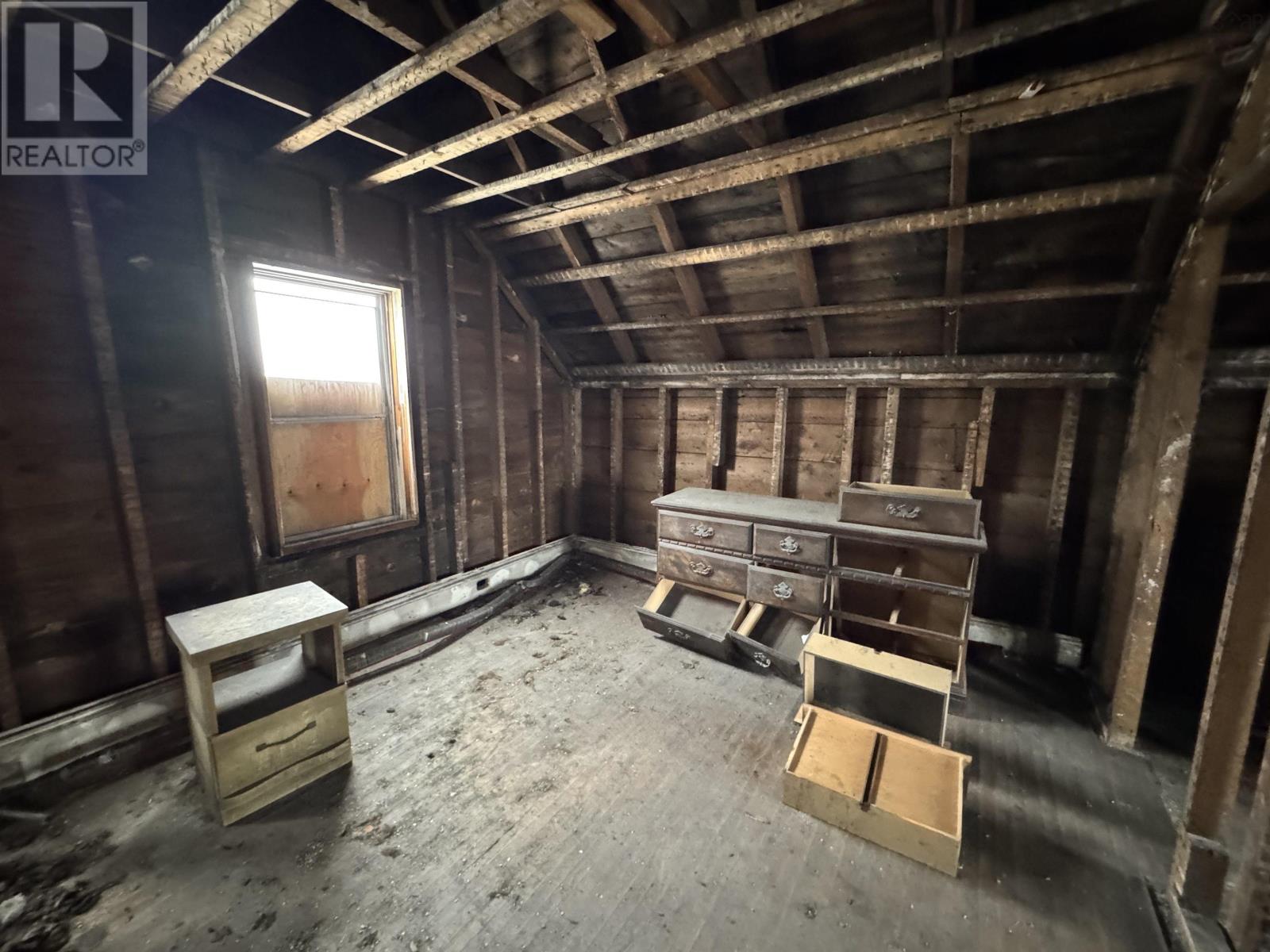 17 Thompson Avenue, North Sydney, Nova Scotia  B2A 1X7 - Photo 8 - 202503765