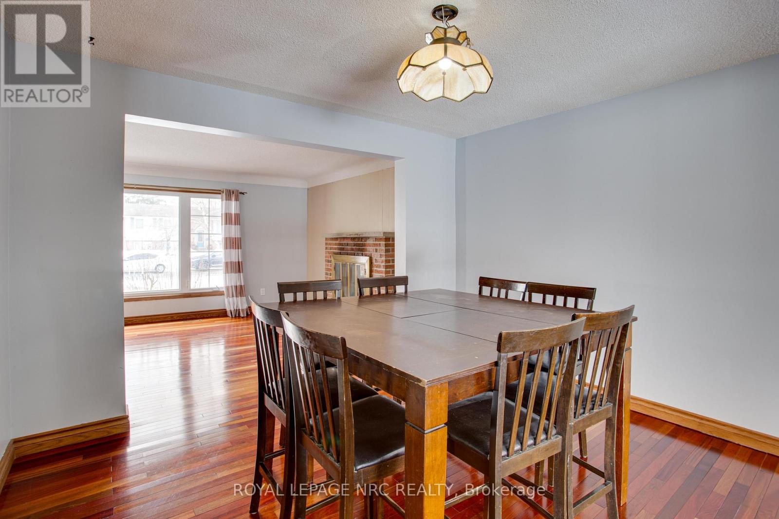 Property at 40 LINDBERGH DRIVE image 4