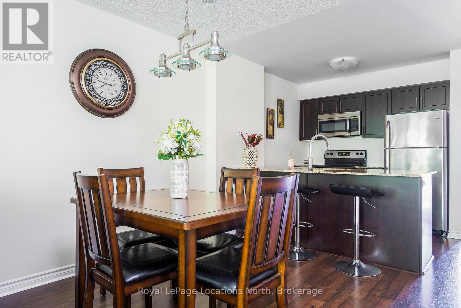 202 - 4 Brandy Lane Drive, Collingwood, Ontario  L9Y 0X4 - Photo 7 - S11992697