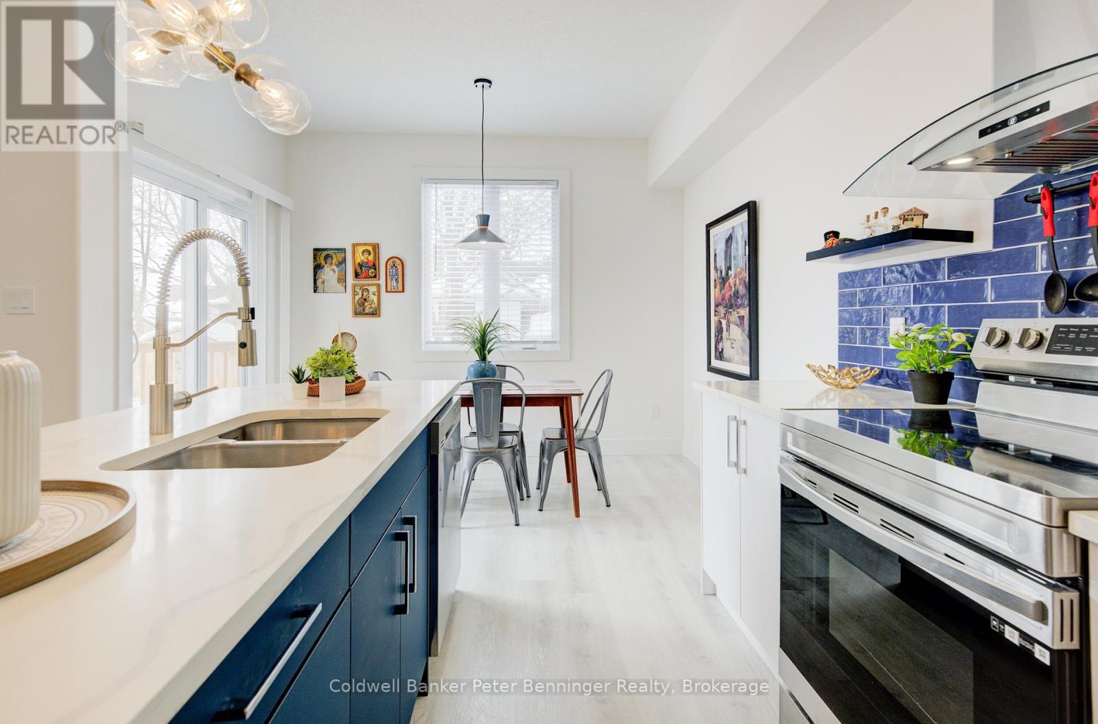 41 Queensway Drive, Woolwich, Ontario  N0B 2N0 - Photo 9 - X11992698