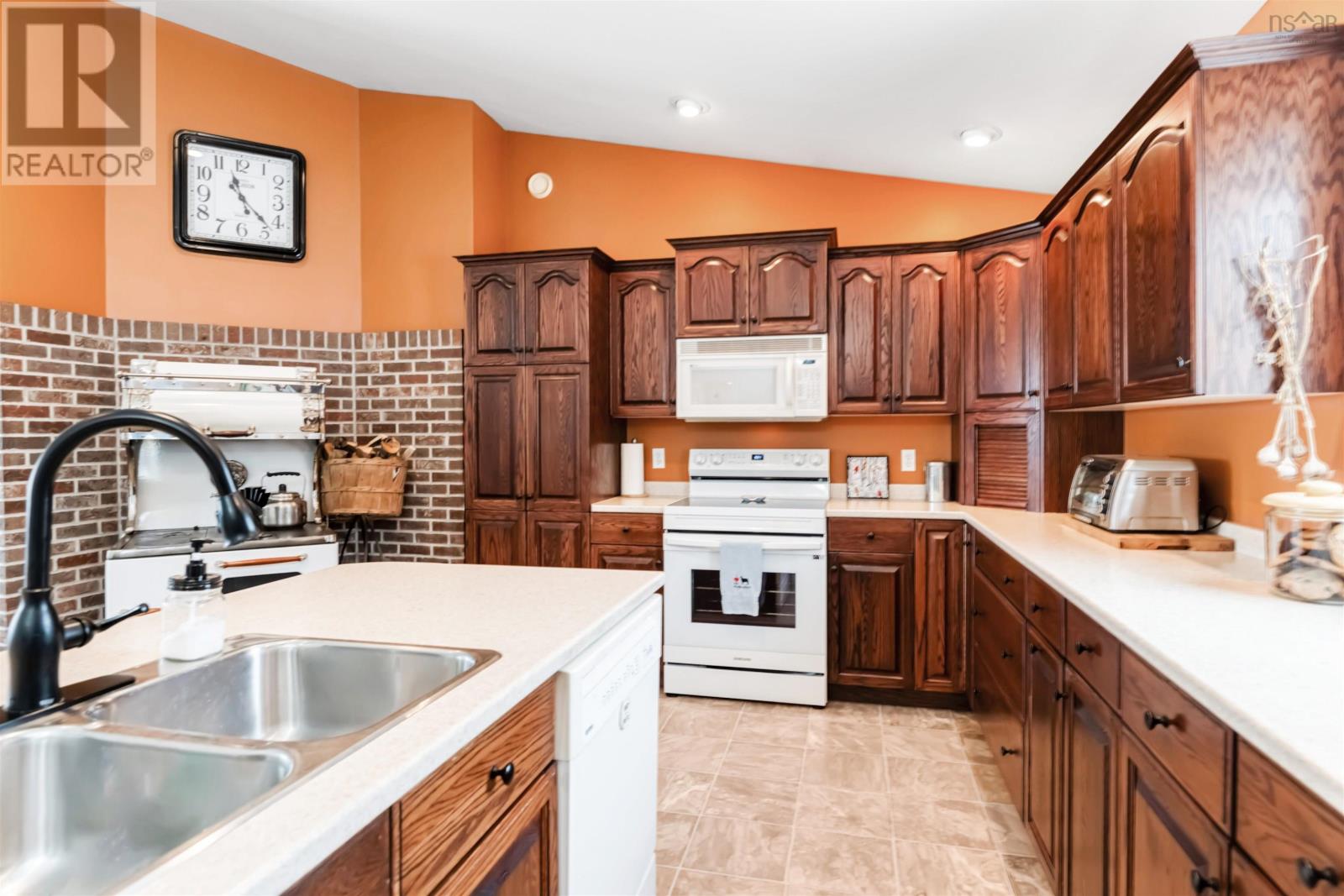 2135 Highway 221, Dempseys Corner, Nova Scotia  B0P 1C0 - Photo 16 - 202503769