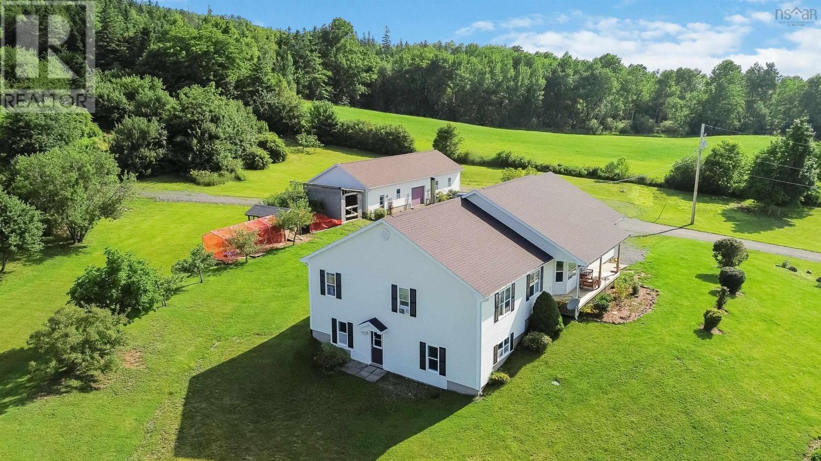 2135 Highway 221, Dempseys Corner, Nova Scotia  B0P 1C0 - Photo 2 - 202503769