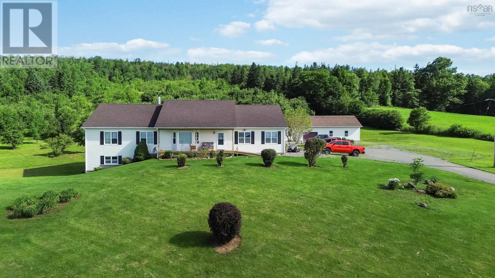 2135 Highway 221, Dempseys Corner, Nova Scotia  B0P 1C0 - Photo 4 - 202503769