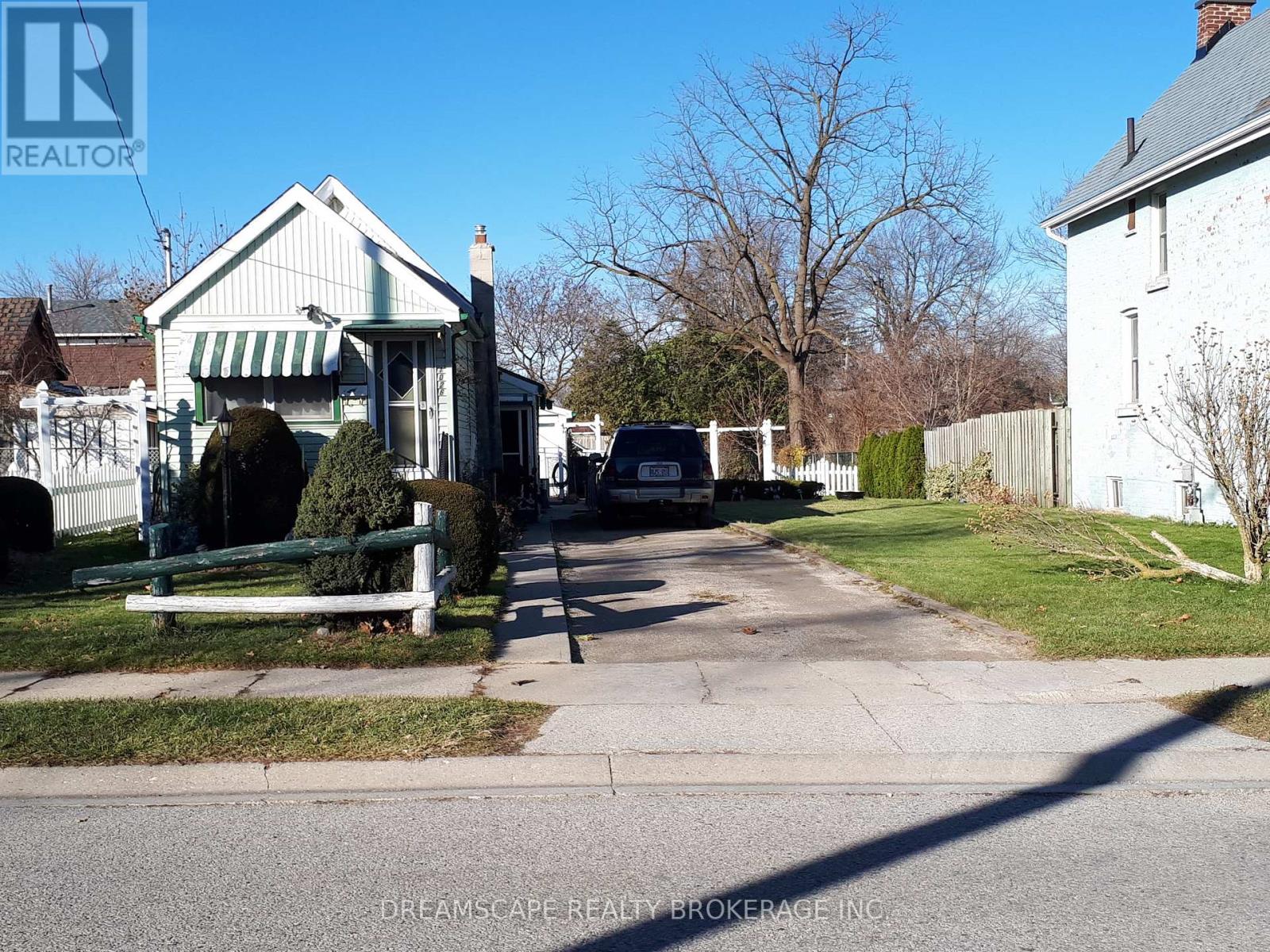 1026 York Street, London East, Ontario  N5W 2T5 - Photo 10 - X11992728