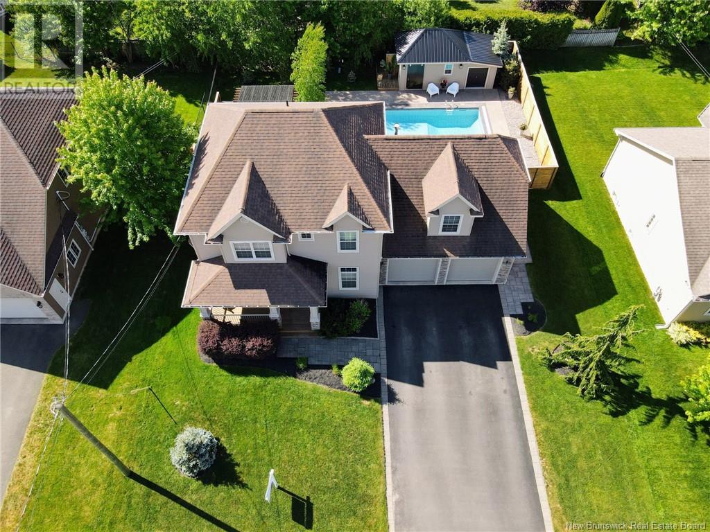 Property at 394 Belliveau Street image 3