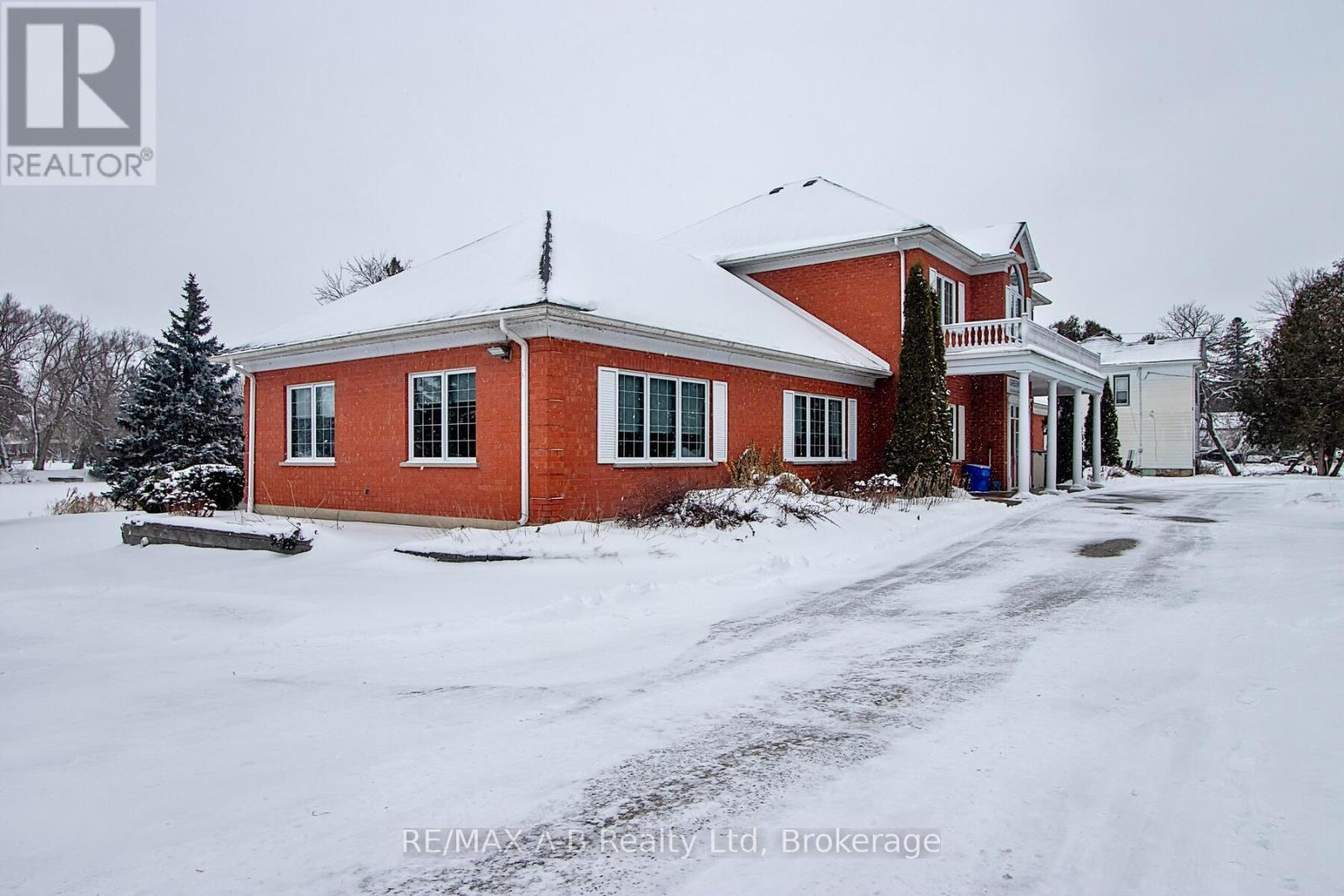 140 Foundry Street, Wilmot, Ontario  N3A 2P7 - Photo 2 - X11992755