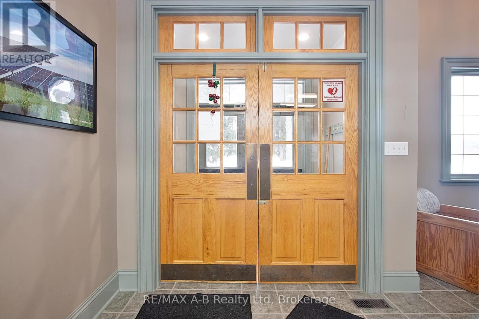 140 Foundry Street, Wilmot, Ontario  N3A 2P7 - Photo 4 - X11992755
