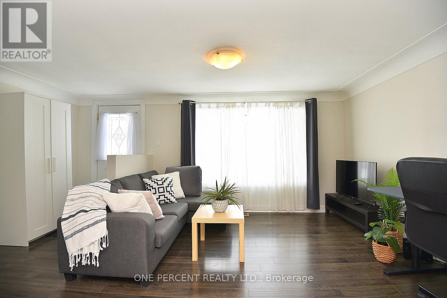 3 Maitland Avenue, Hamilton (Greeningdon), Ontario  L9A 3J4 - Photo 8 - X11992741