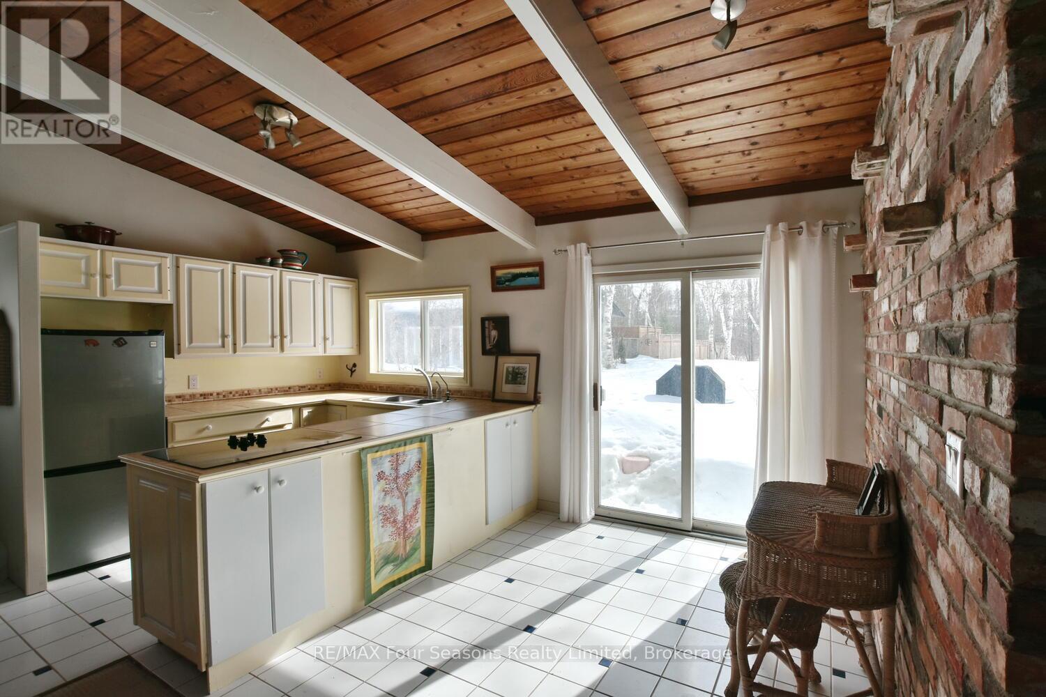 209864 Highway 26, Blue Mountains, Ontario  L9Y 0L1 - Photo 17 - X11992799