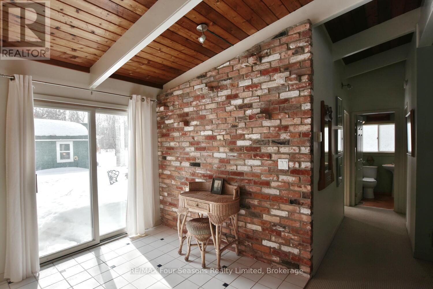 209864 Highway 26, Blue Mountains, Ontario  L9Y 0L1 - Photo 18 - X11992799