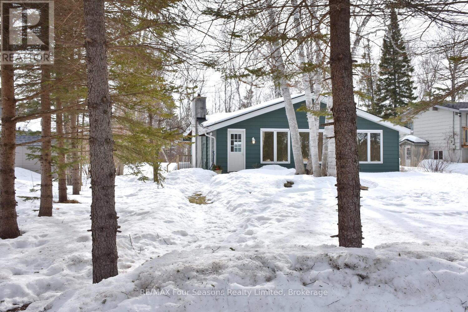 209864 Highway 26, Blue Mountains, Ontario  L9Y 0L1 - Photo 2 - X11992799