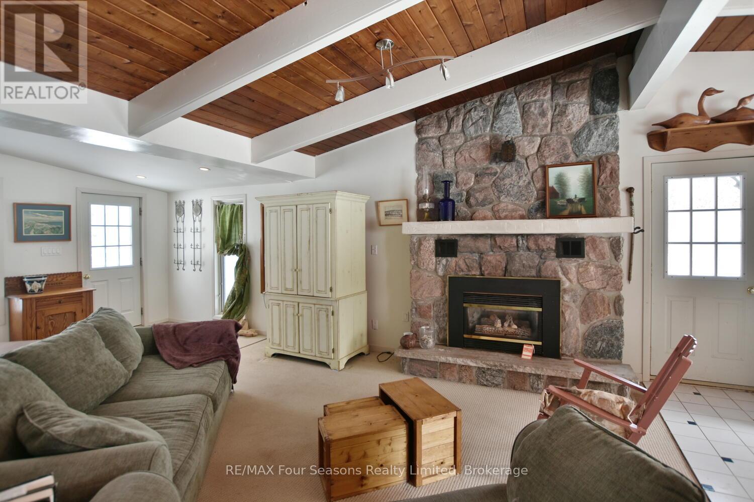 209864 Highway 26, Blue Mountains, Ontario  L9Y 0L1 - Photo 4 - X11992799