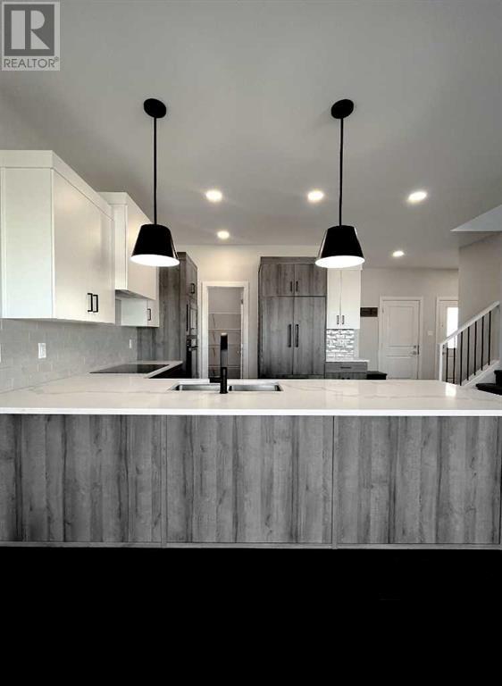 Property at 741 Violet Place W image 5