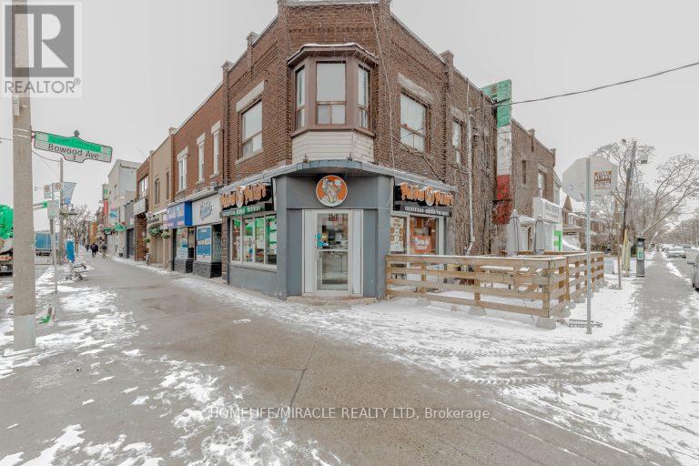 Property at 3233 YONGE STREET image 4