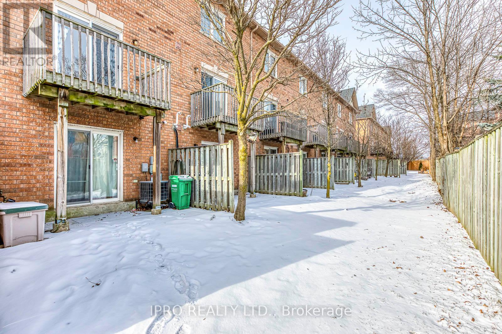 25 - 1128 Dundas Street W, Mississauga, Ontario  L5C 1E1 - Photo 39 - W11992833