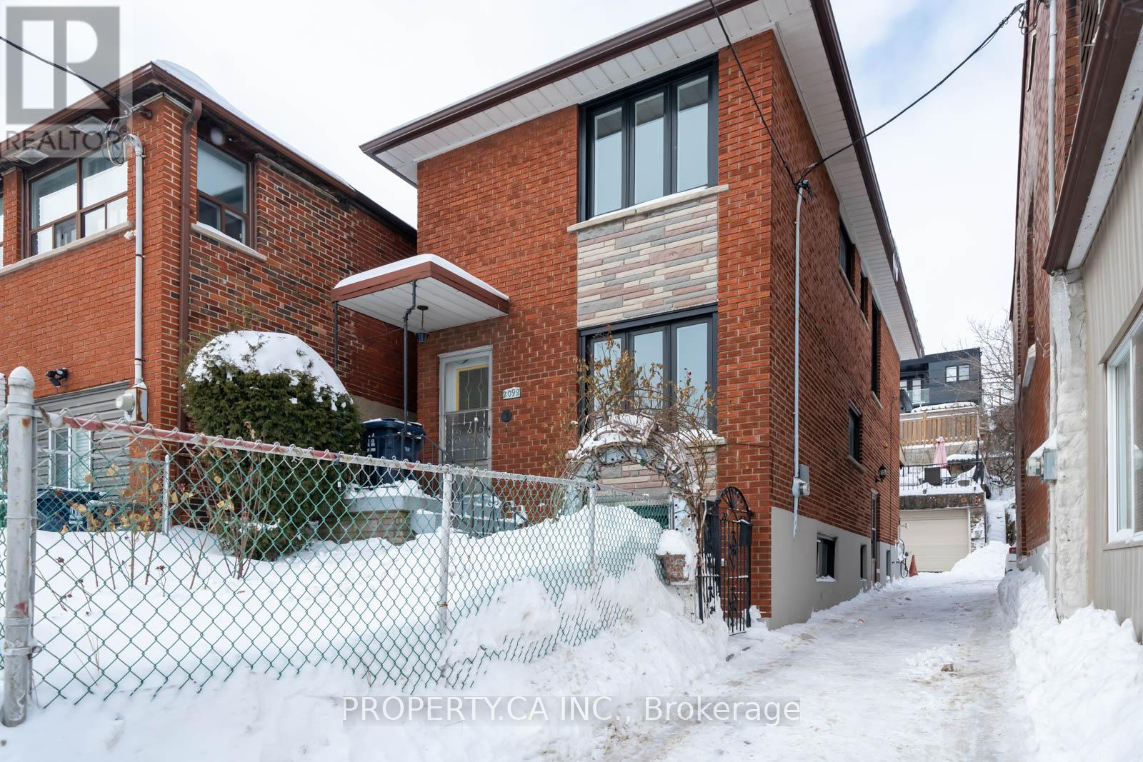 Property at 2098 DUFFERIN STREET image 1