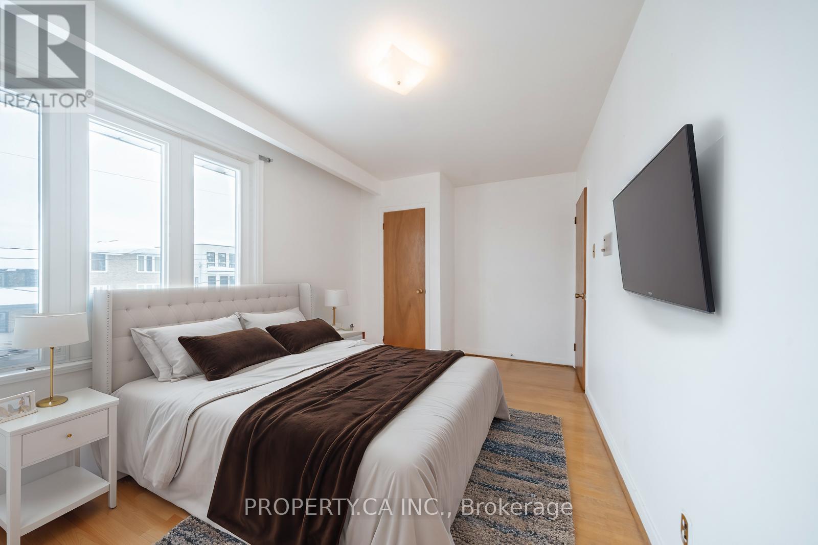 Property at 2098 DUFFERIN STREET image 5