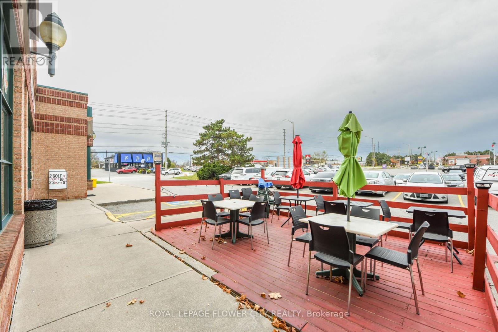 Property at 4 - 17 QUEEN STREET N image 4