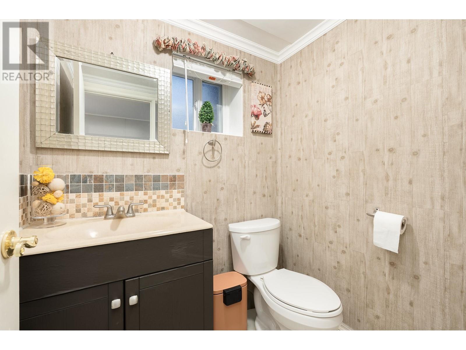 1068 Canyon Boulevard, North Vancouver, British Columbia  V7R 2K4 - Photo 32 - R2971365