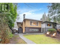 1068 CANYON BOULEVARD, North Vancouver, British Columbia