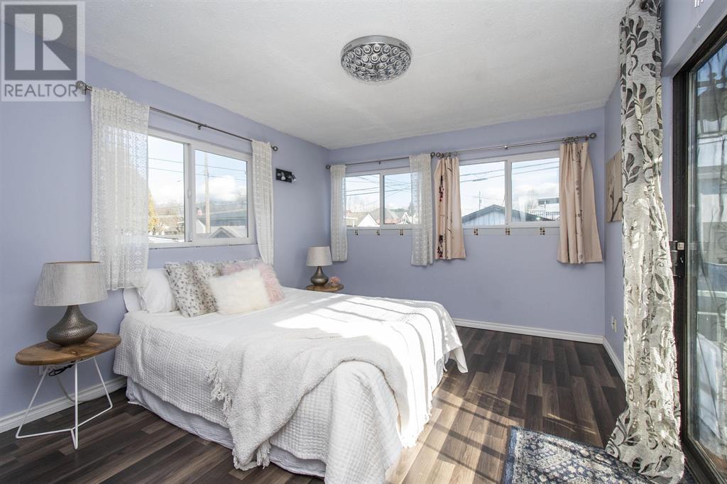 Upper 950 Nanaimo Street, Vancouver, British Columbia  V5L 4S9 - Photo 7 - R2971686
