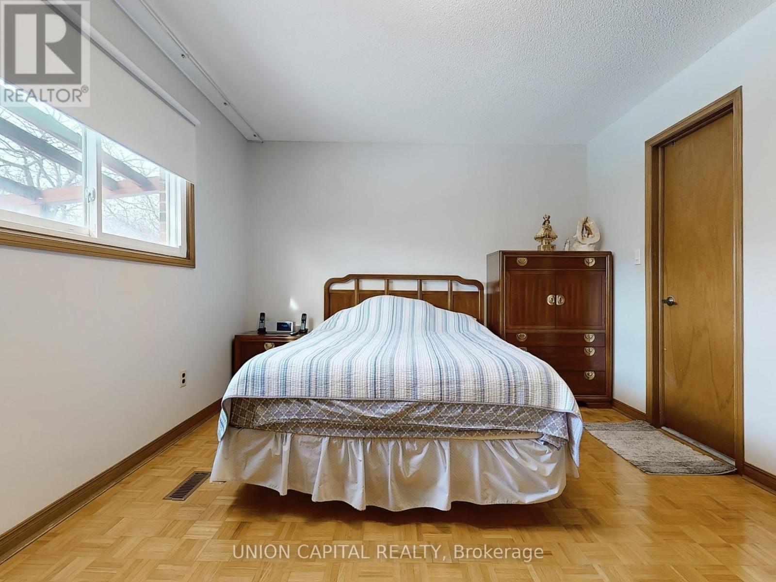 4299 Alta Court, Mississauga, Ontario  L4Z 1N6 - Photo 21 - W11993017