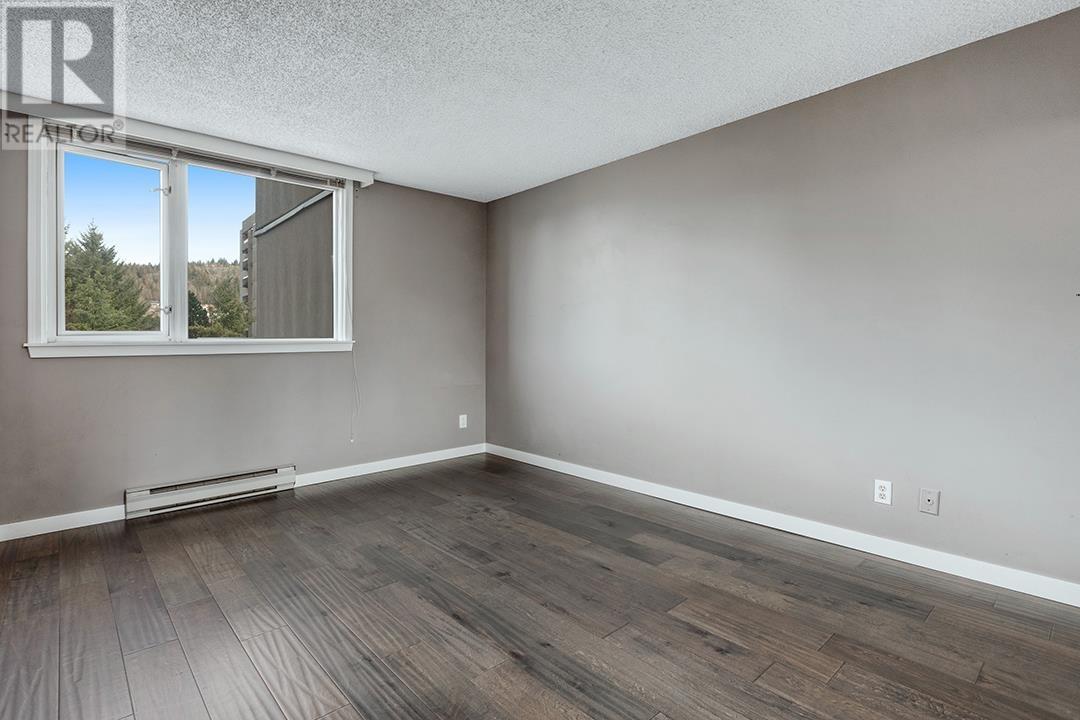 Listing Picture 15 of 25 : 705 7321 HALIFAX STREET, Burnaby / 本拿比 - 魯藝地產 Yvonne Lu Group - MLS Medallion Club Member