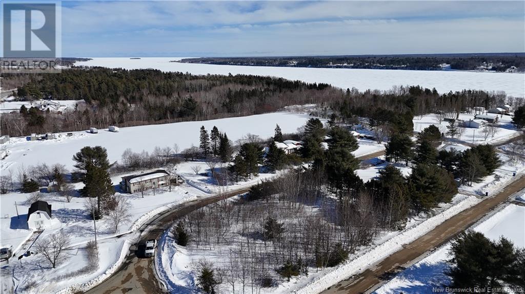 2 Rockcliff Boulevard, Miramichi, New Brunswick  E1V 7C5 - Photo 3 - NB113261