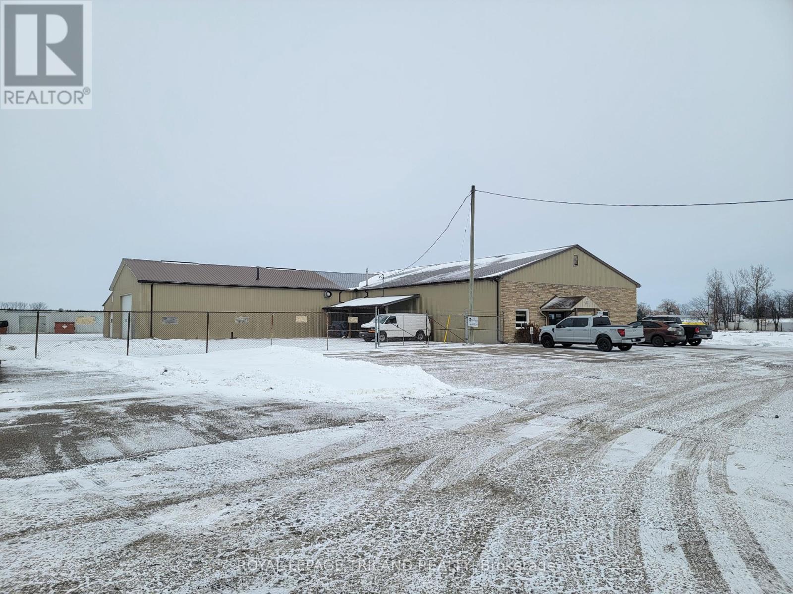 4268 DUNDAS STREET, Thames Centre, Ontario