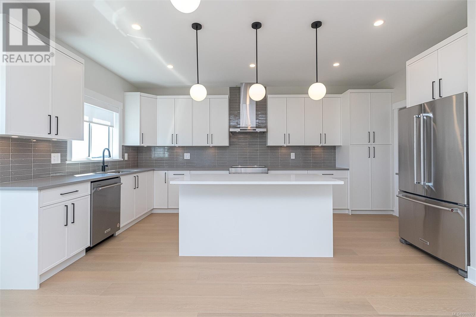Property at 2644 Mica Pl image 3