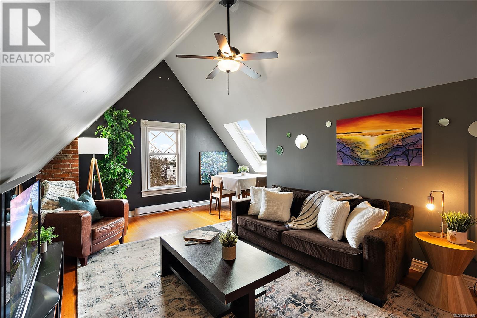 Property at 6 851 Wollaston St image 1