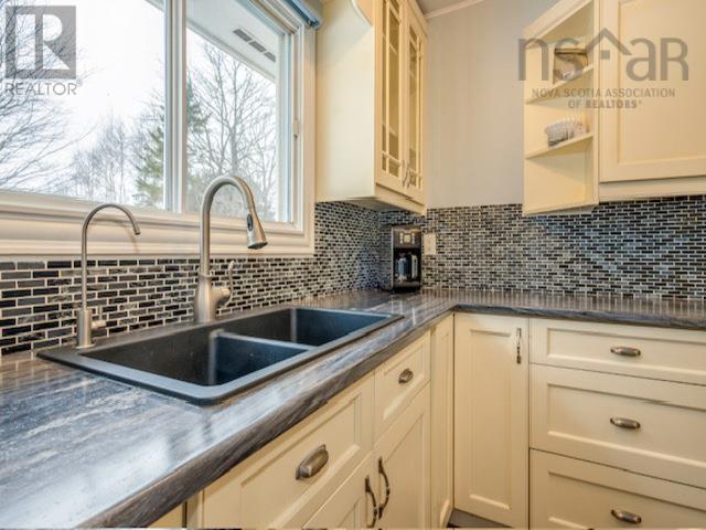 21 Logan Drive, East Hants, Nova Scotia  B2S 1N2 - Photo 5 - 202503800
