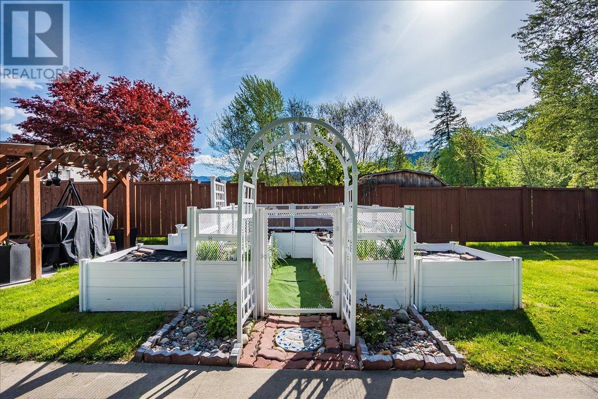 Property at 705 8TH Avenue image 2