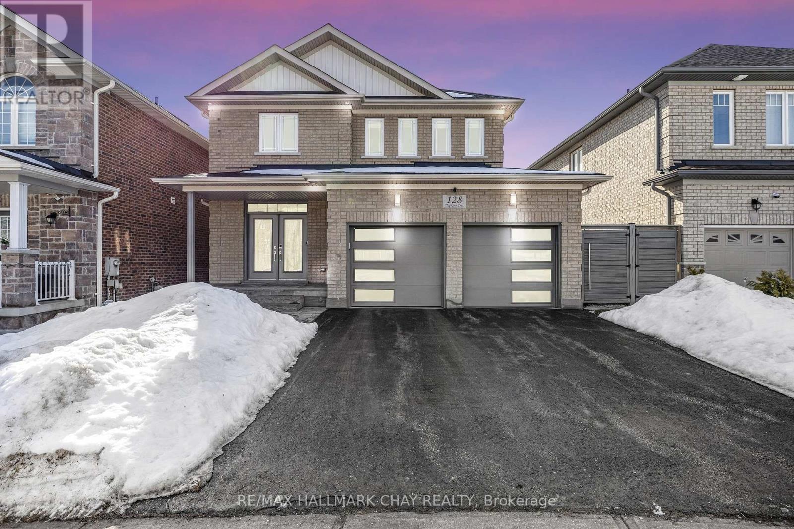 128 HOPKINS CRESCENT, Bradford West Gwillimbury, Ontario