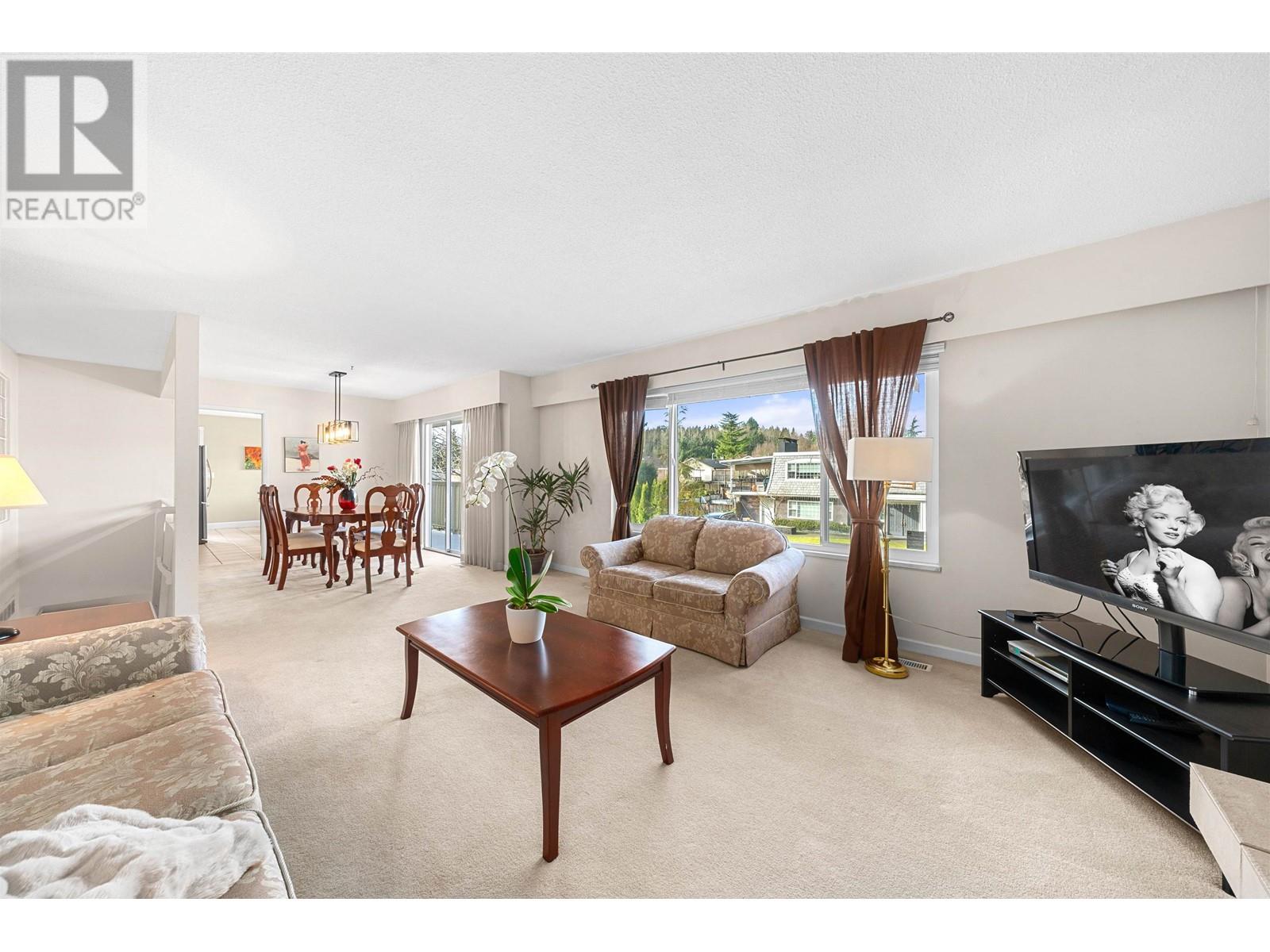 783 Vinedale Road, North Vancouver, British Columbia  V7K 1A1 - Photo 12 - R2971664