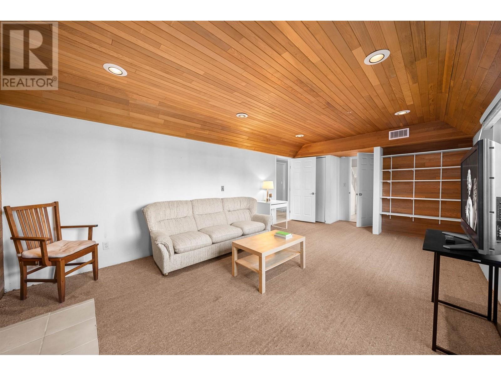 783 Vinedale Road, North Vancouver, British Columbia  V7K 1A1 - Photo 29 - R2971664