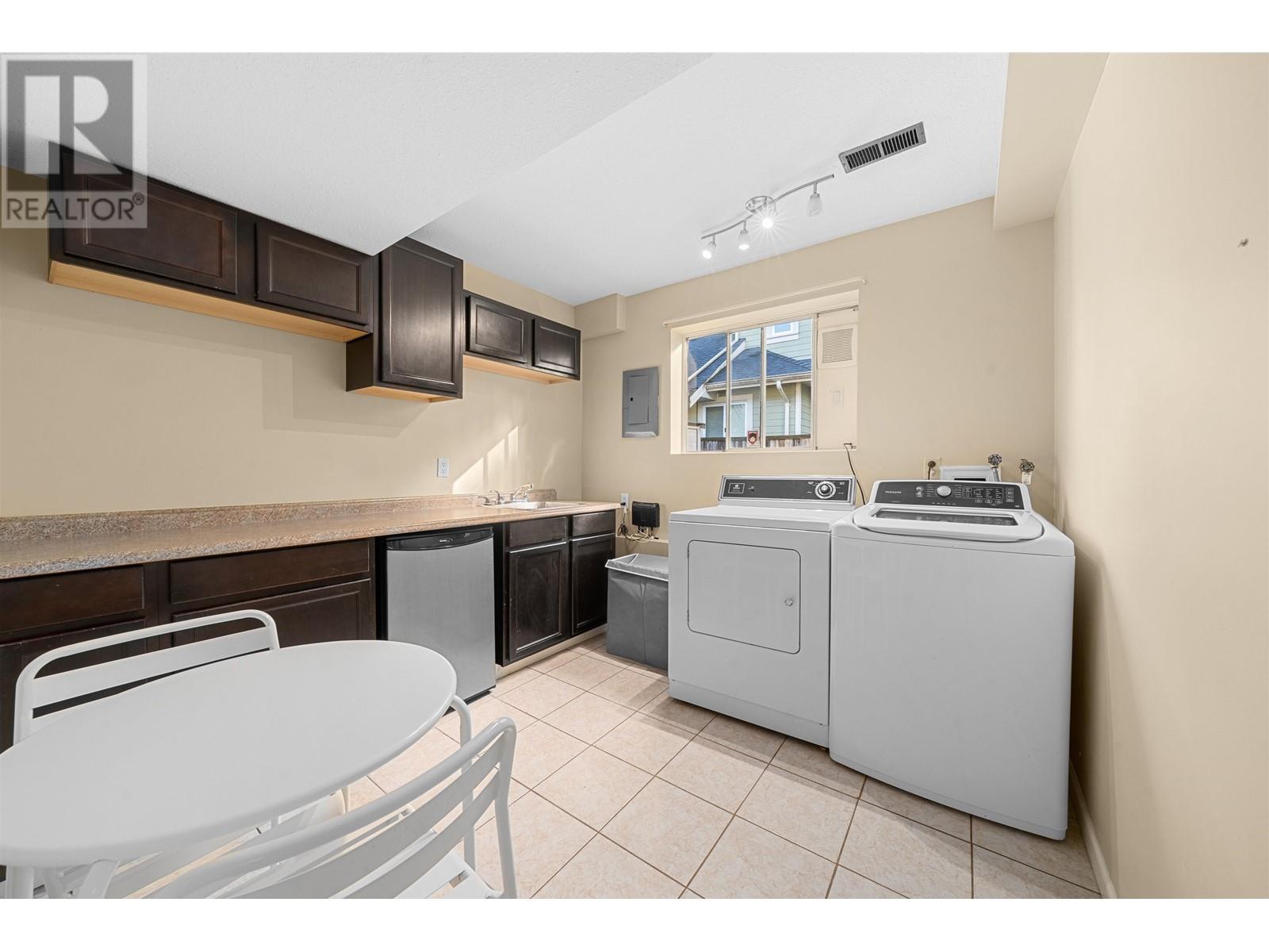 783 Vinedale Road, North Vancouver, British Columbia  V7K 1A1 - Photo 33 - R2971664