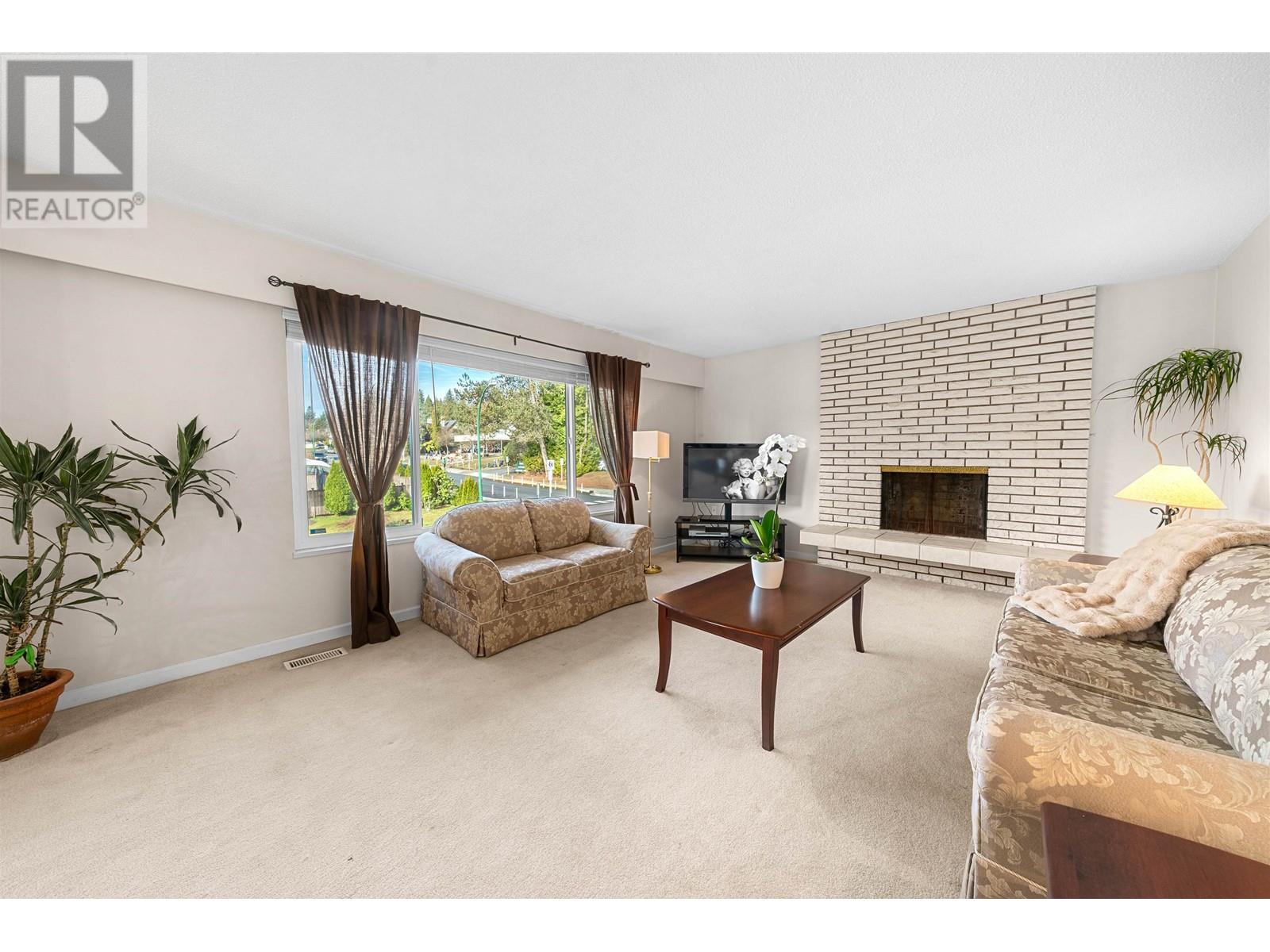 783 Vinedale Road, North Vancouver, British Columbia  V7K 1A1 - Photo 10 - R2971664