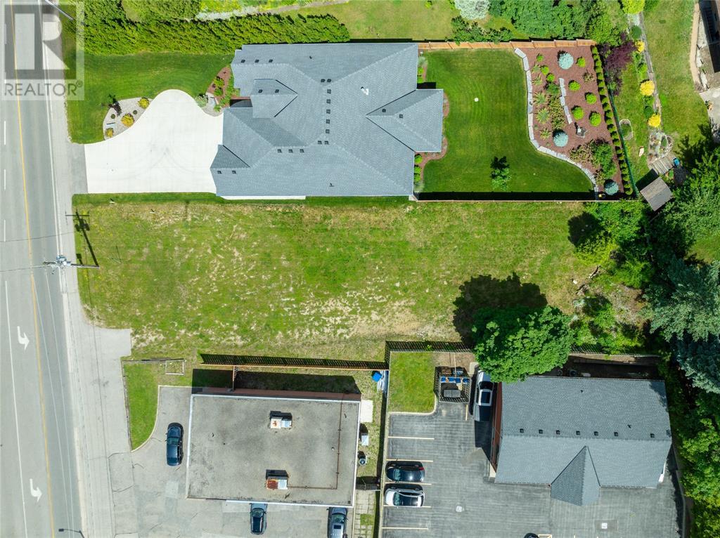 Property at 1207 LAKESHORE ROAD image 4