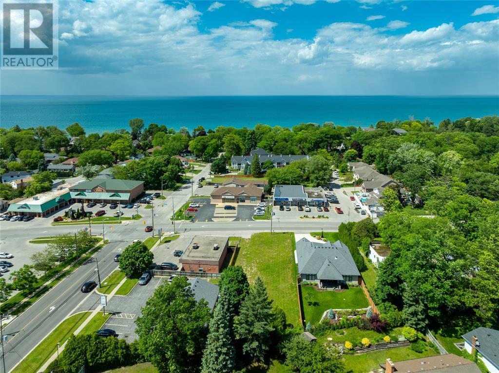 Property at 1207 LAKESHORE ROAD image 2