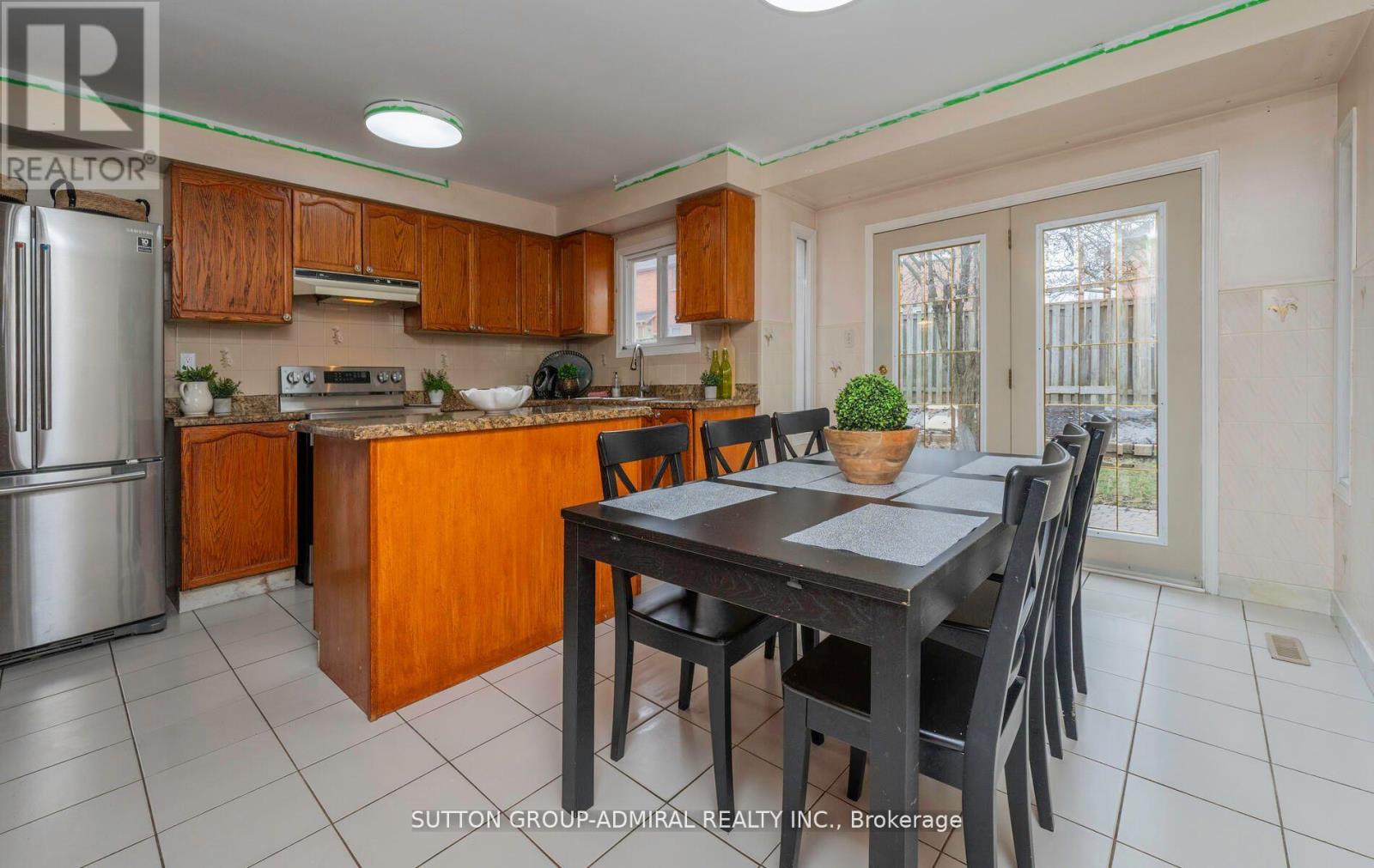 19 Maxwell Court, Vaughan, Ontario  L4J 8G9 - Photo 15 - N11993232