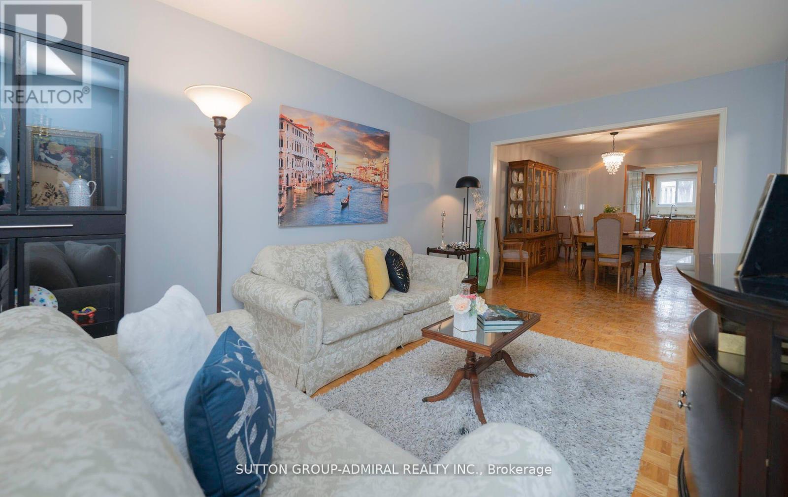 19 Maxwell Court, Vaughan, Ontario  L4J 8G9 - Photo 7 - N11993232