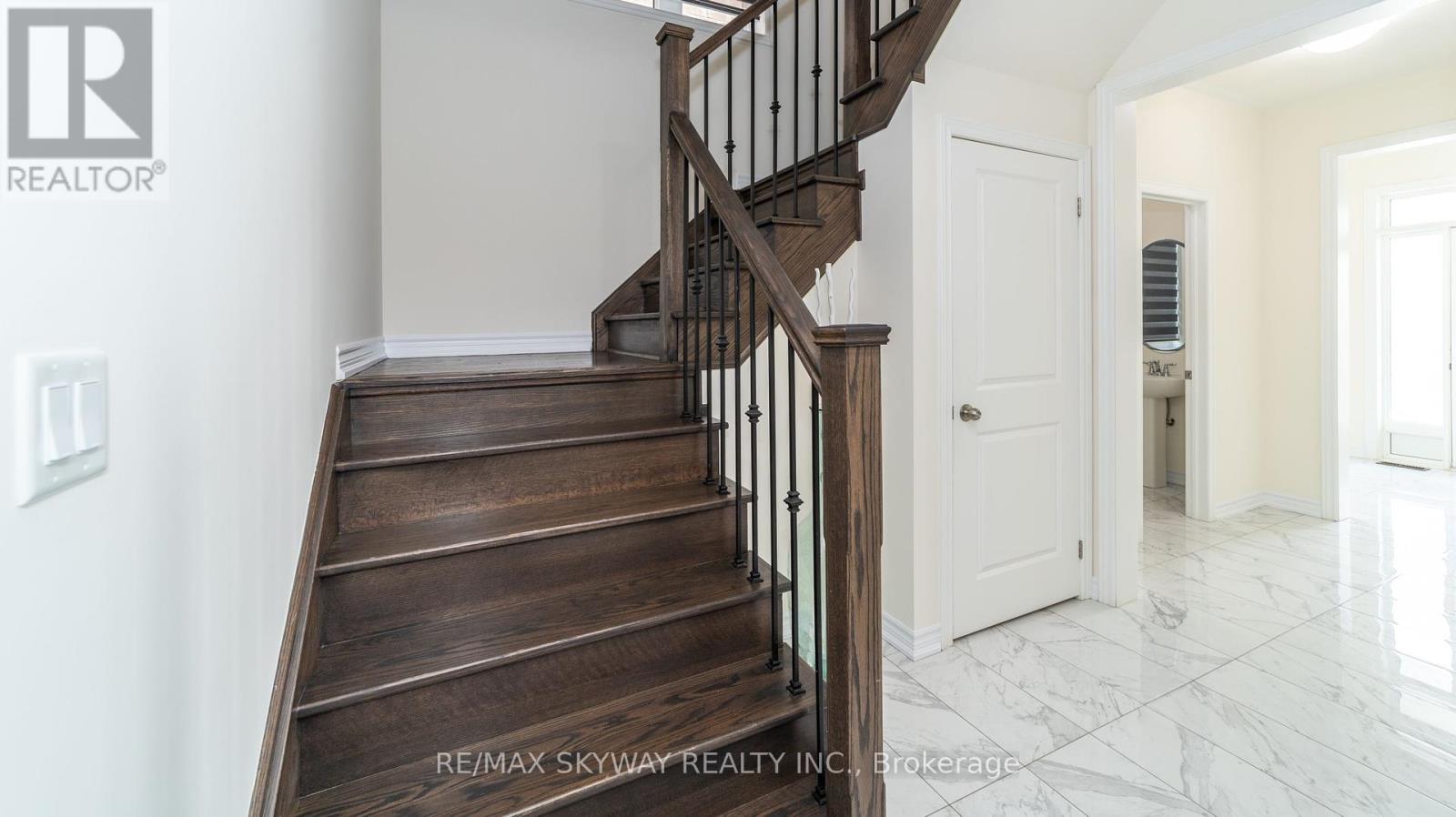 15 Neil Promenade, Caledon, Ontario  L7C 4H6 - Photo 17 - W11993219